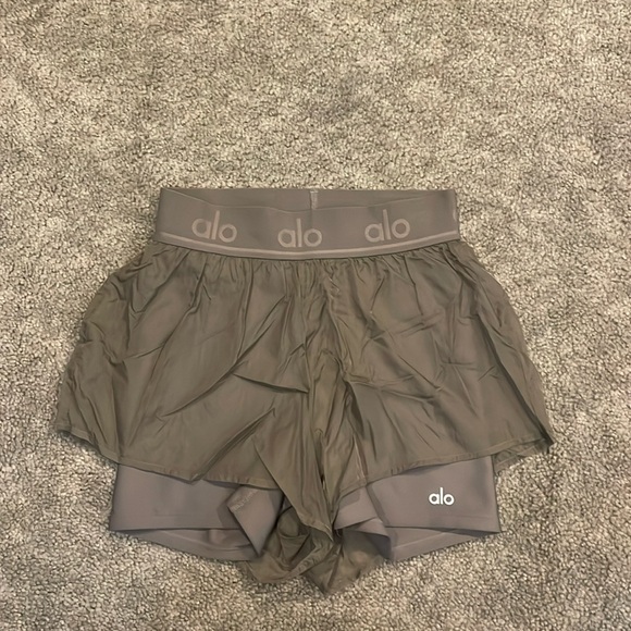 ALO - Picture 1 of 2